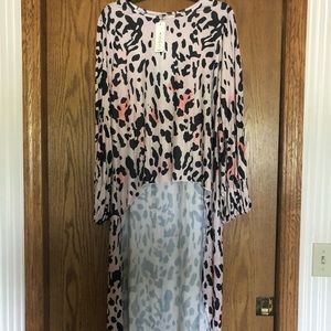 High low leopard top.